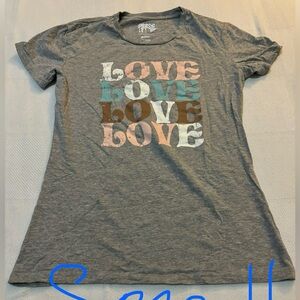 Love shirt! Never worn!
